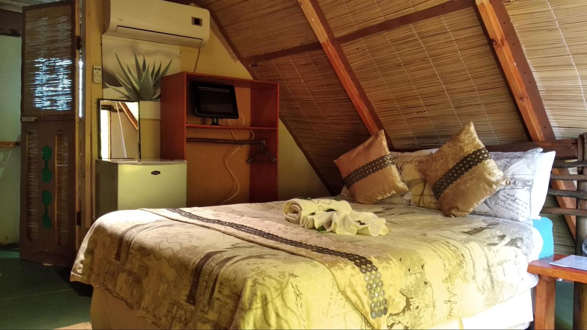 Elephant Trail Guesthouse And Backpackers Касане Екстер'єр фото